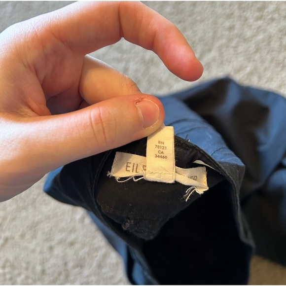 Eileen Fisher Women’s Capri Pants Black Size Large Pockets Business Ankle Zip - Picture 6 of 6